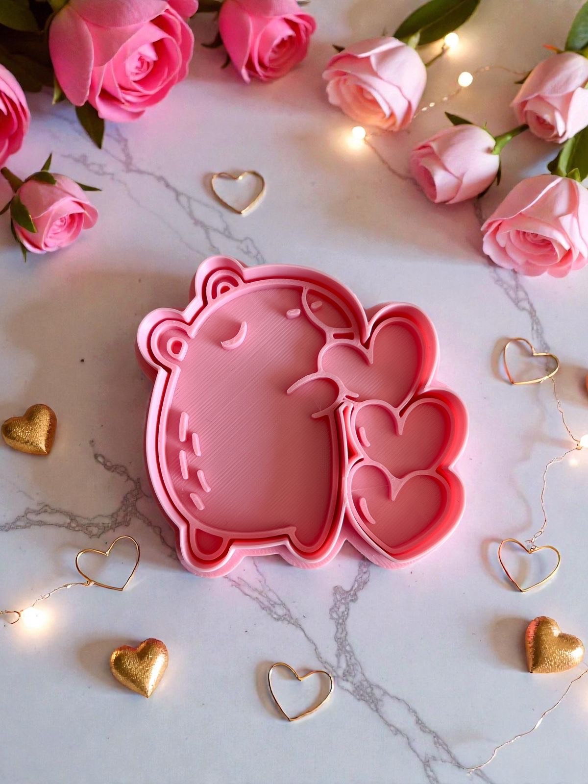Capibara 3 corazones San Valentin