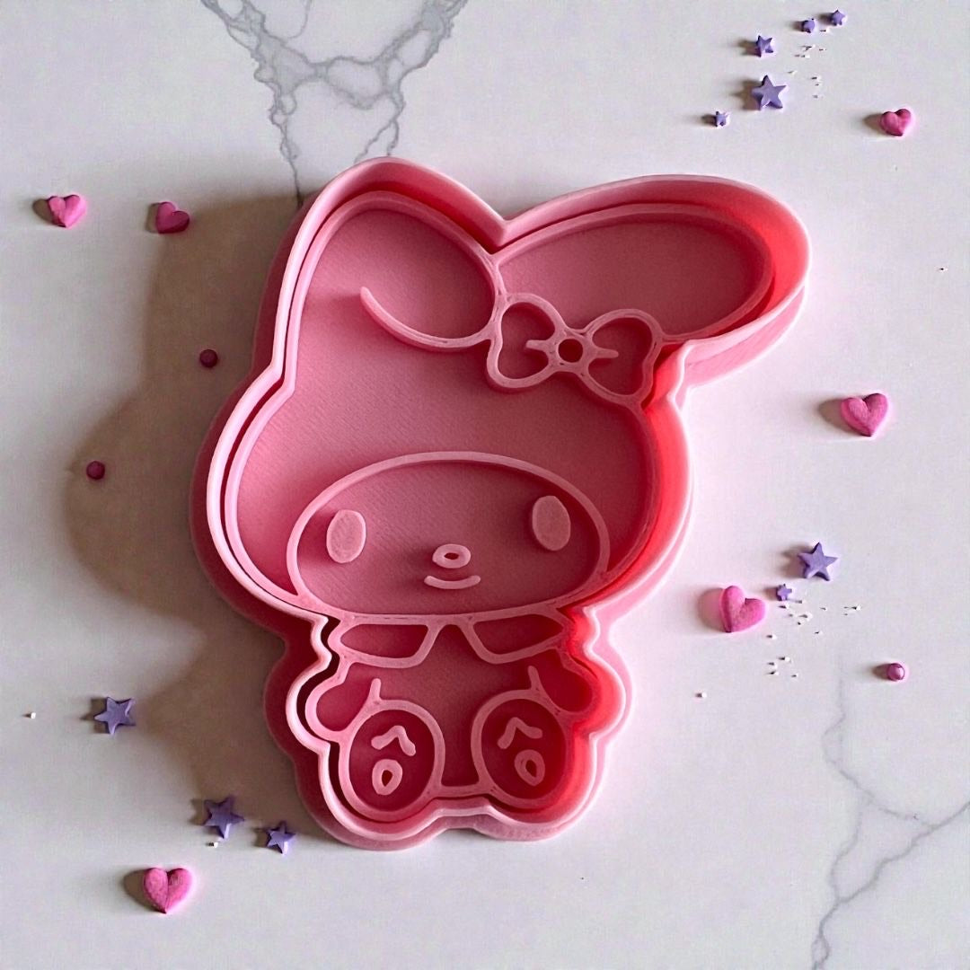 Cortador y sello de galleta Melody Anime para fondant reposteria, galletas, masa fria y manualidades.