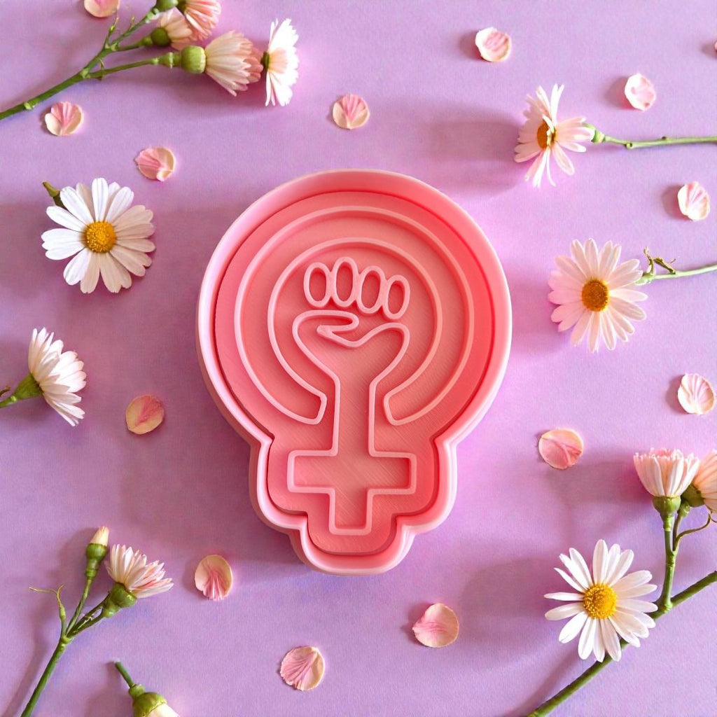 Cortador y sello de galleta Simbolo Mujer feminista para fondant reposteria, galletas, masa fria y manualidades.