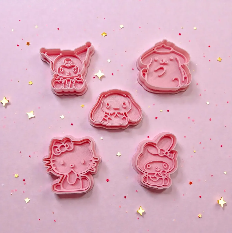 Cortadores y sellos de galletas, Set de 5 figuras de Anime Kawaii Gata Kitty 5cm para fondant, reposteria, galletas, masa fria y manualidades.