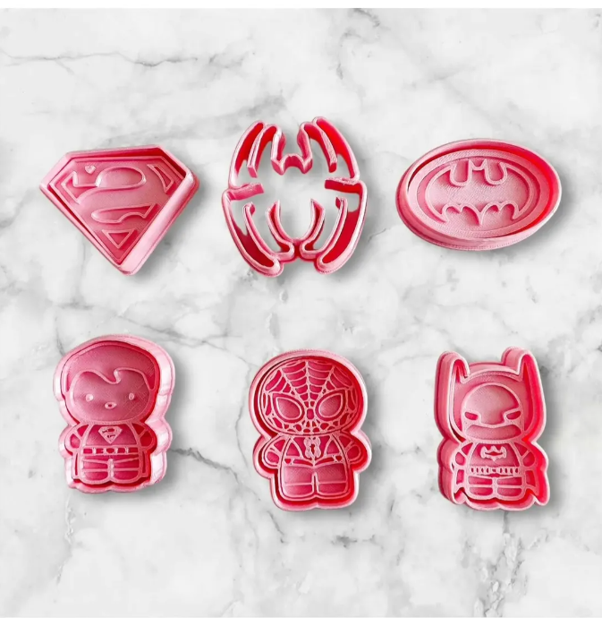 Cortadores y sellos de galletas, Set de 6 figuras de Superheroe, 6cm para fondant reposteria, galletas, masa fria y manualidades