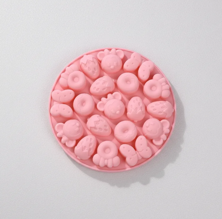 Molde de silicona de formas fresas, donnas, dulces, minnie para fondant, reposteria, chocolates, y manualidades.