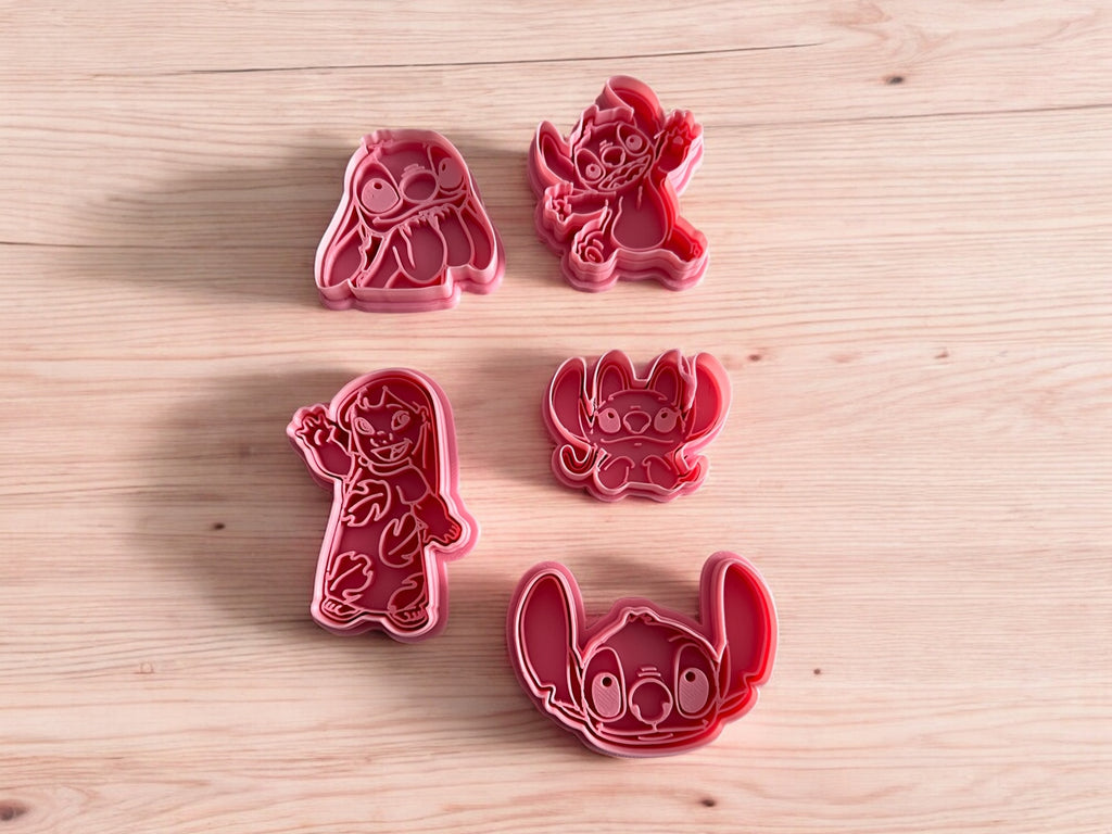 Cortadores y sellos de galletas, Set de 5 figuras de alien azul de peliculas tematicos 5cm para fondant, reposteria, galletas, masa fria y manualidades.