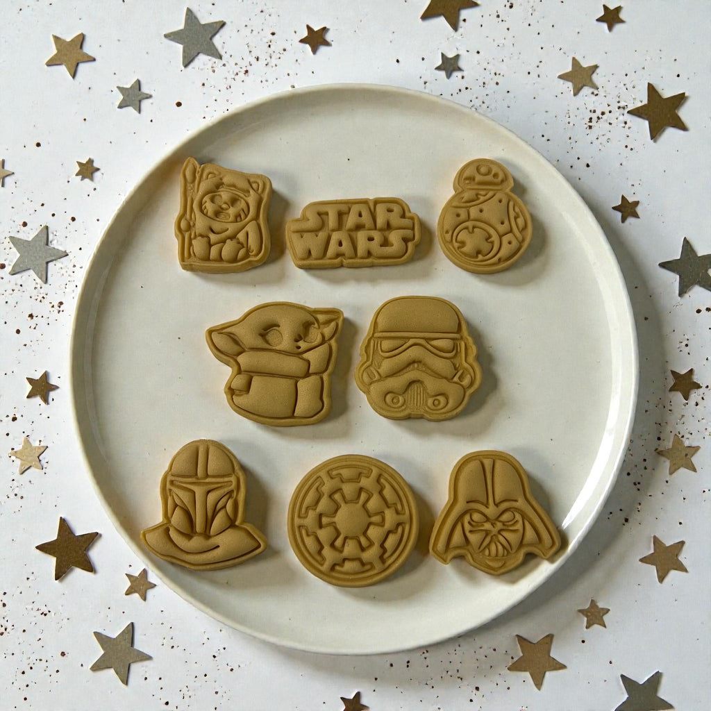 Cortadores y sellos de galletas, Set de 8 figuras de Galaxia de pelicula tematica de 5cm para fondant, reposteria, galletas, masa fria y manualidades