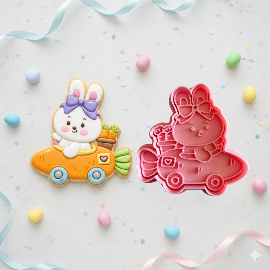 Cortador y sello de galleta Conejo Auto con zanahoria pascua para fondant reposteria, galletas, masa fria y manualidades.