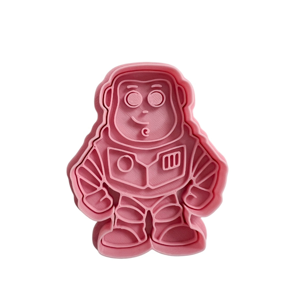 Cortador y sello de galleta juguete heroe galactico para fondant reposteria, galletas, masa fria y manualidades.