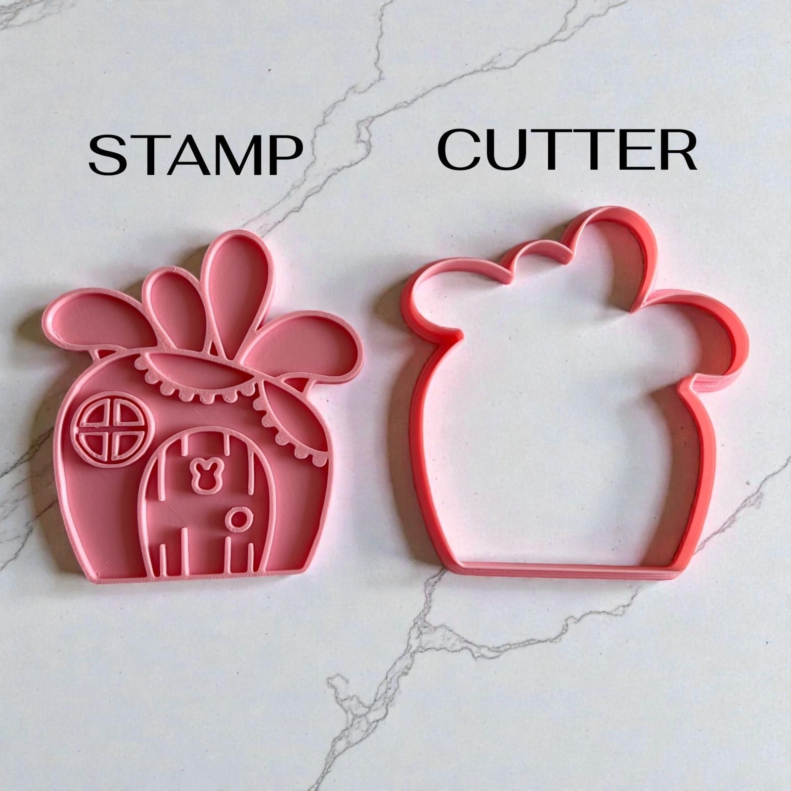 Cortador y sello de galleta casa de zanahoria pascua para fondant reposteria, galletas, masa fria y manualidades.
