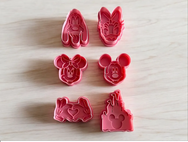 Cortadores y sellos de galletas, Set de 6 figuras de Ratones de peliculas tematicos 5cm para fondant, reposteria, galletas, masa fria y manualidades