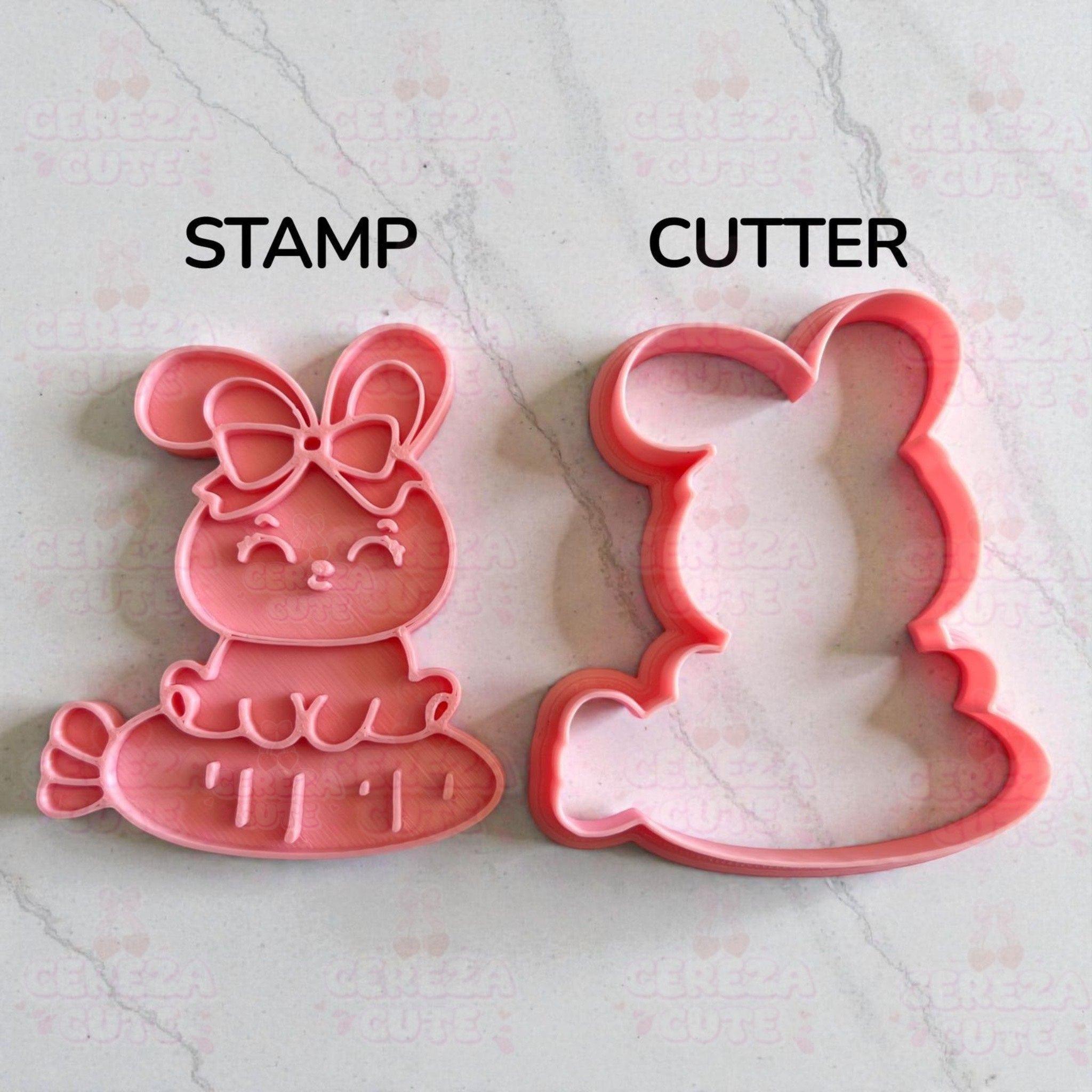 Cortador y sello de galleta Conejo encima de zanahoria pascua para fondant reposteria, galletas, masa fria y manualidades.