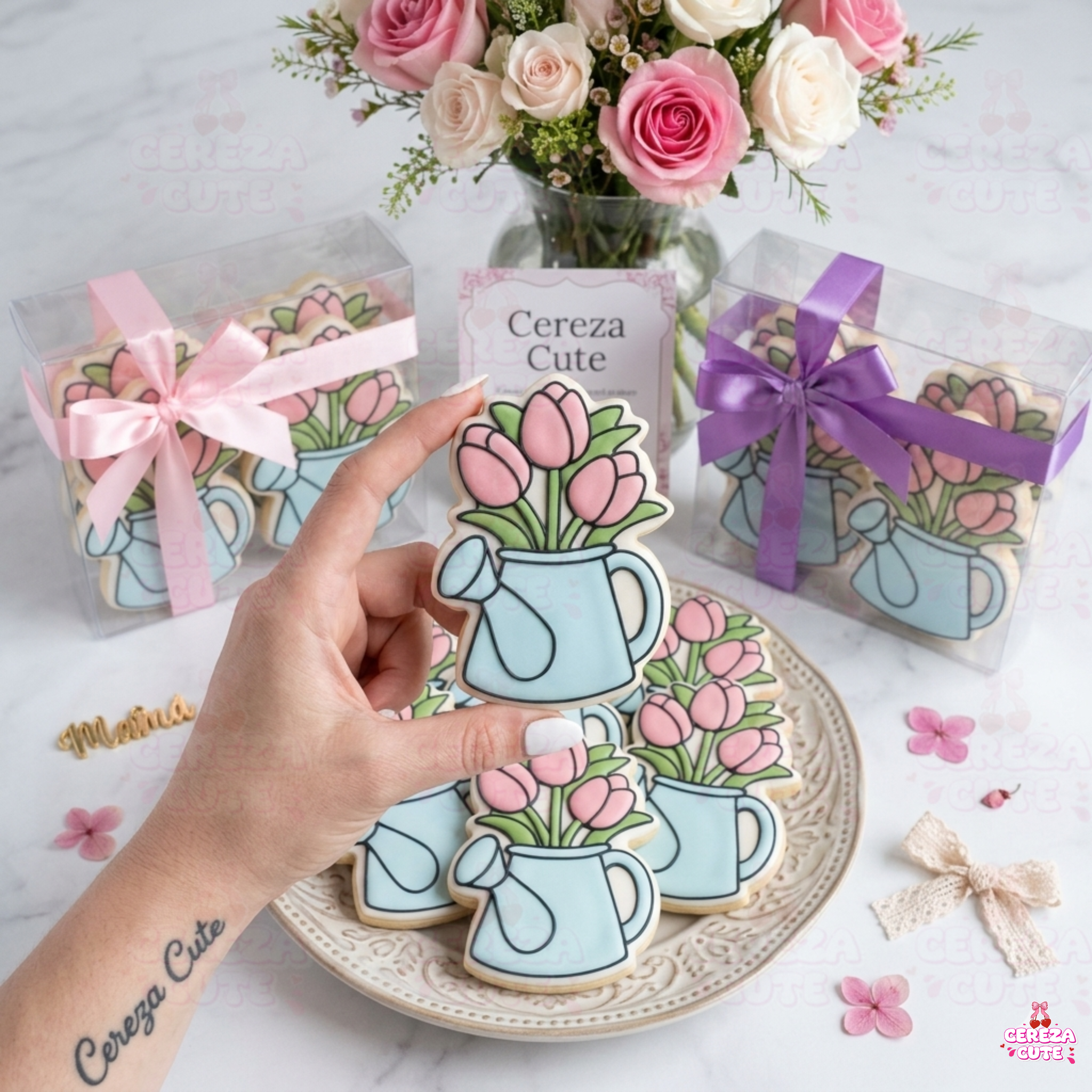 Cortador y sello de galletas Regador tulipanes para fondant reposteria, galletas, masa fria y manualidades.