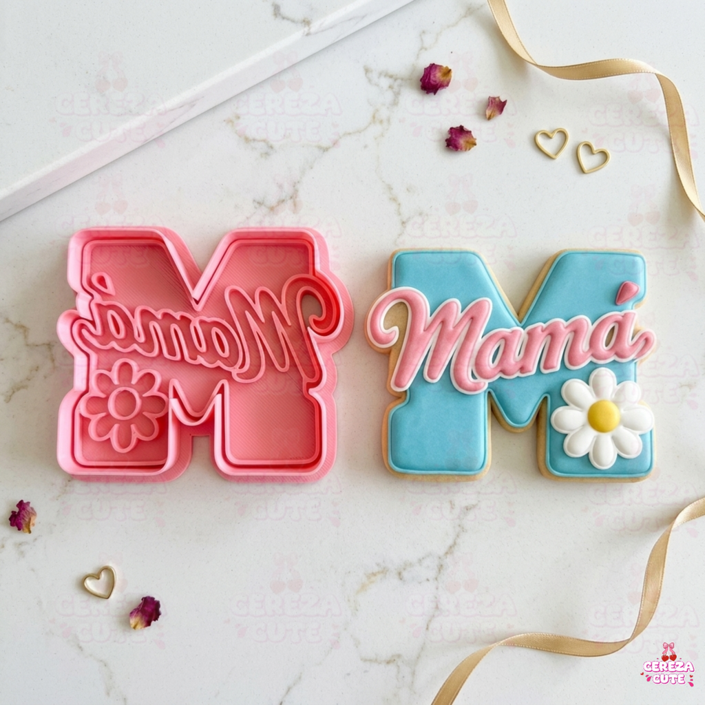 Cortador y sello de galletas letra M de mama para fondant reposteria, galletas, masa fria y manualidades.