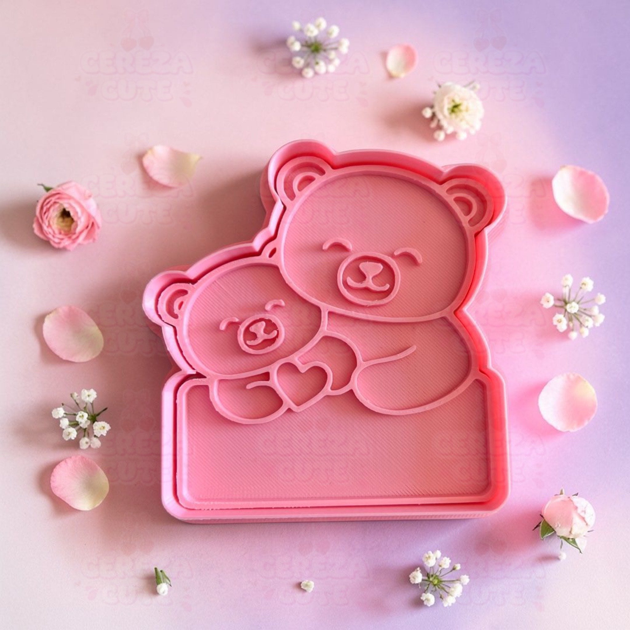 Cortador y sello de galleta Mama oso dia de la Madre para fondant reposteria, galletas, masa fria y manualidades.