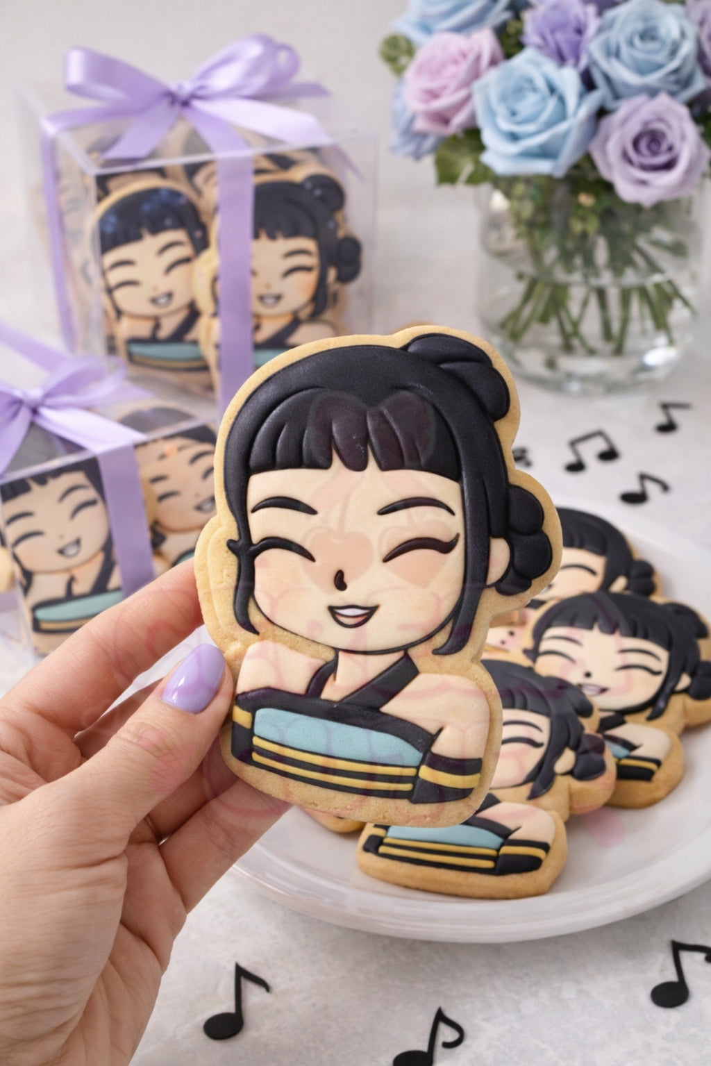 Cortador y sello de galleta Kpop Zoey para fondant reposteria, galletas, masa fria y manualidades.