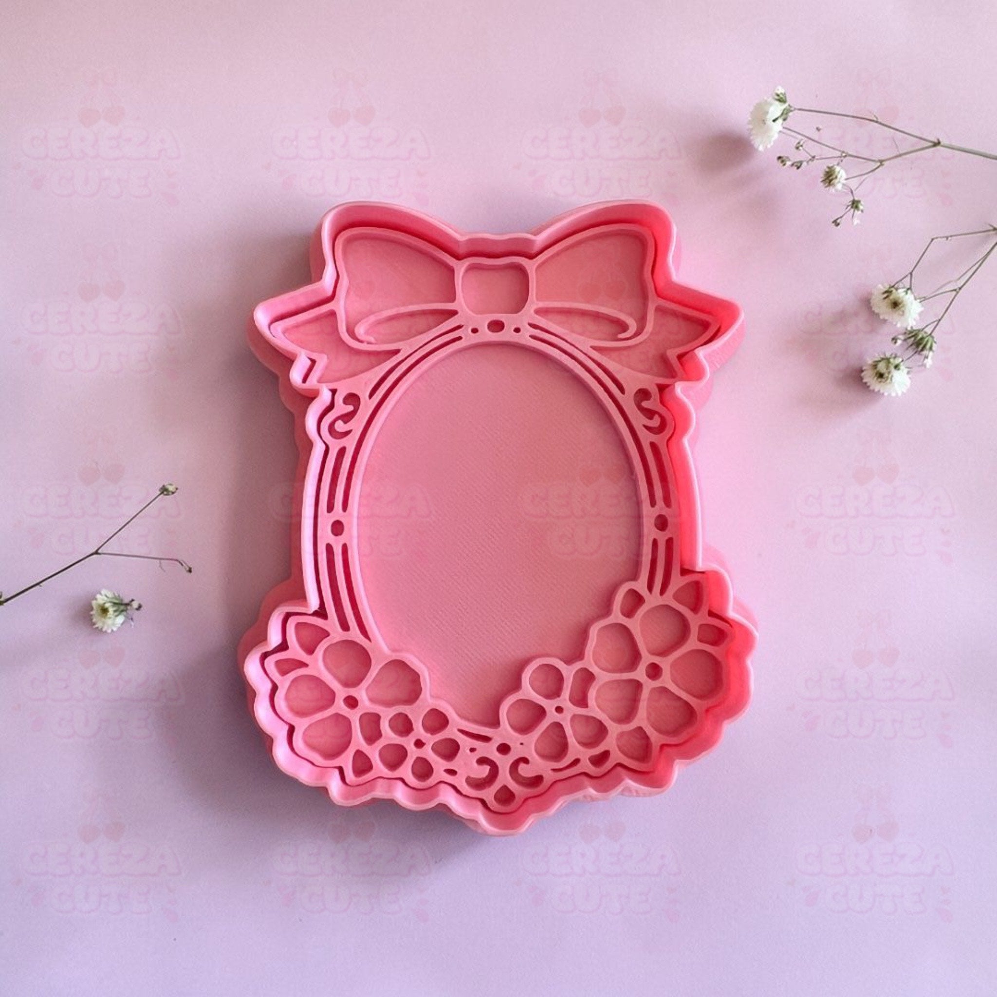 Cortador y sello de galleta Marco floral coquette para fondant reposteria, galletas, masa fria y manualidades.