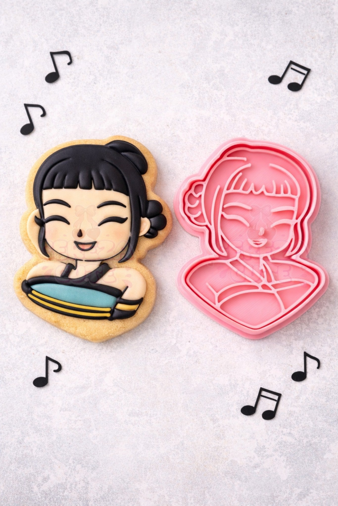 Cortador y sello de galleta Kpop Zoey para fondant reposteria, galletas, masa fria y manualidades.