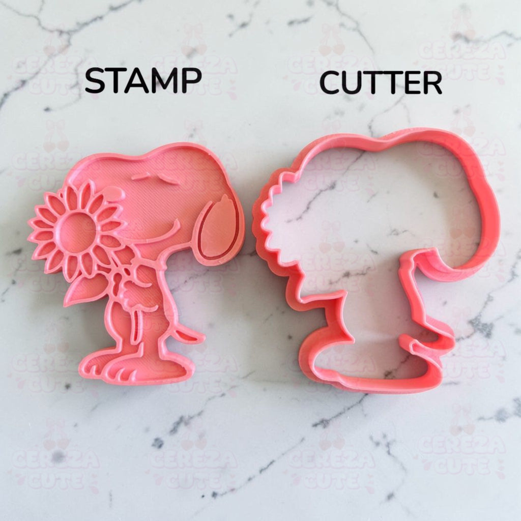 Cortador y sello de gallet perro animado con girasol para fondant reposteria, galletas, masa fria y manualidades.
