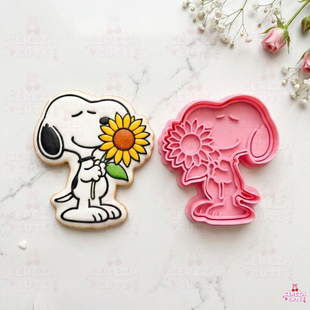 Cortador y sello de gallet perro animado con girasol para fondant reposteria, galletas, masa fria y manualidades.