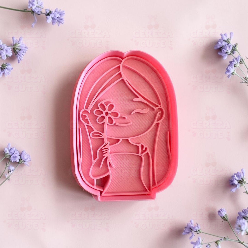 Cortador y sello de galletas Mujer con flor para fondant reposteria, galletas, masa fria y manualidades.